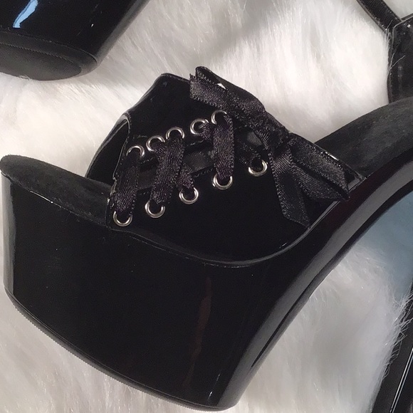 Size 6 Penthouse Heels - Picture 3 of 11